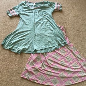 LulaRoe skirt and perfect tee set M